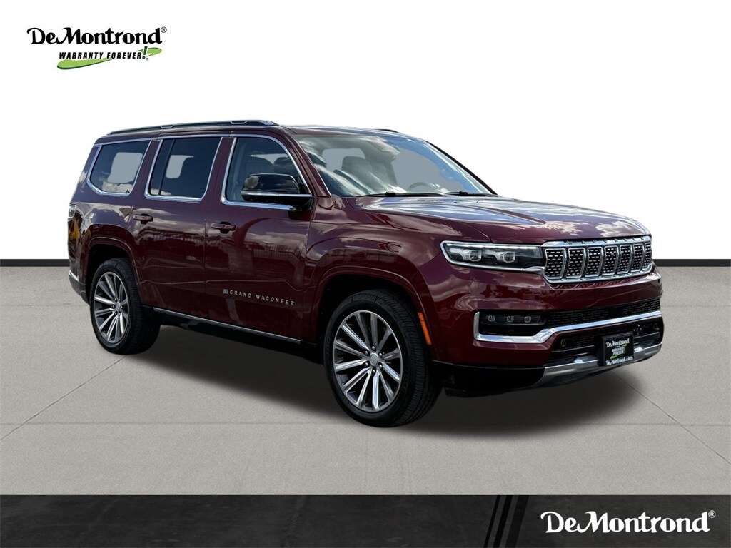 2023 Jeep Grand Wagoneer II photo 3
