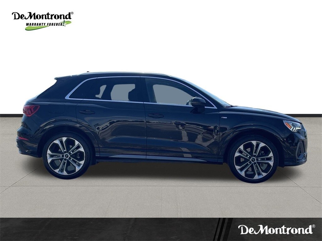 2020 Audi Q3 45 TFSI S line Premium photo 4