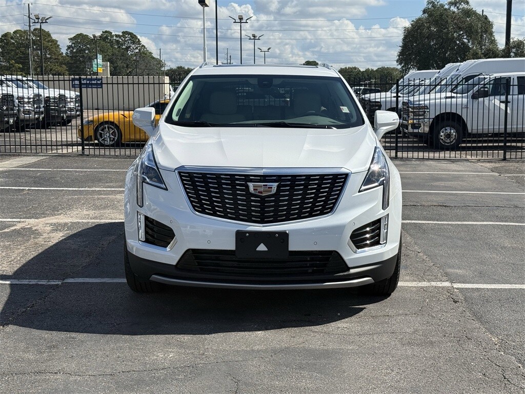 2023 Cadillac XT5 Premium Luxury photo 2