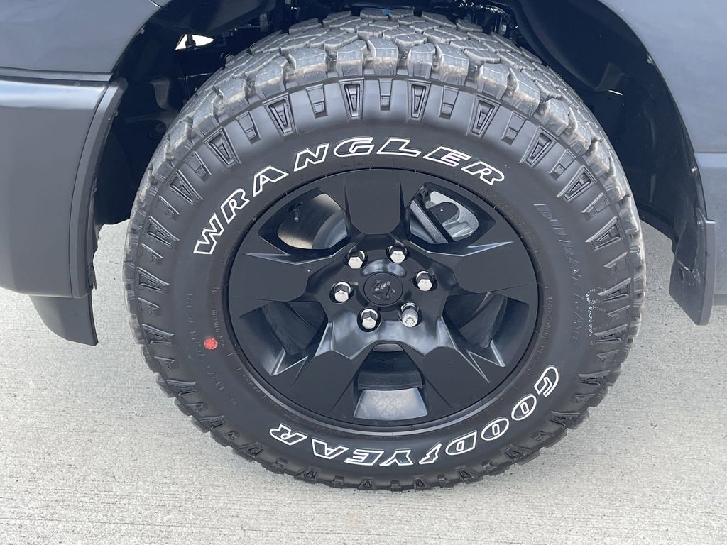 2026 RAM 1500 Laramie - Photo 9
