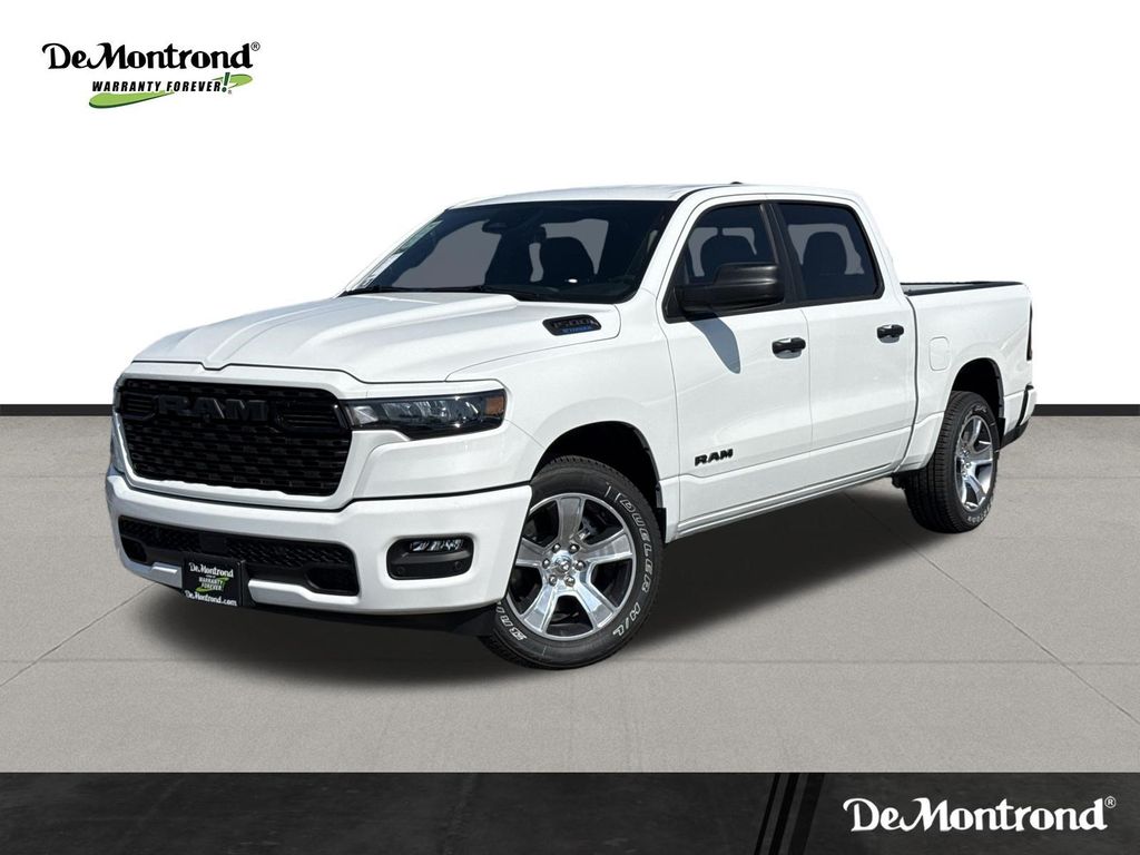 New 2026 Ram 1500 EXPRESS CREW CAB 4X2 5'7 BOX