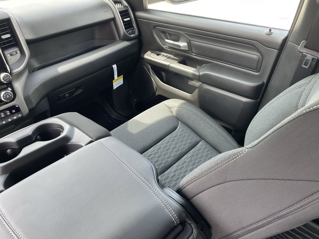 2026 RAM 1500 Laramie - Photo 28