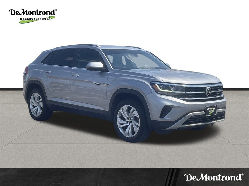 2020 Volkswagen Atlas Cross Sport SE photo 3