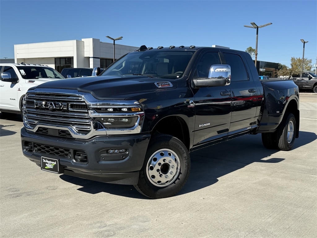 2026 RAM Ram 3500 Pickup Laramie's photo