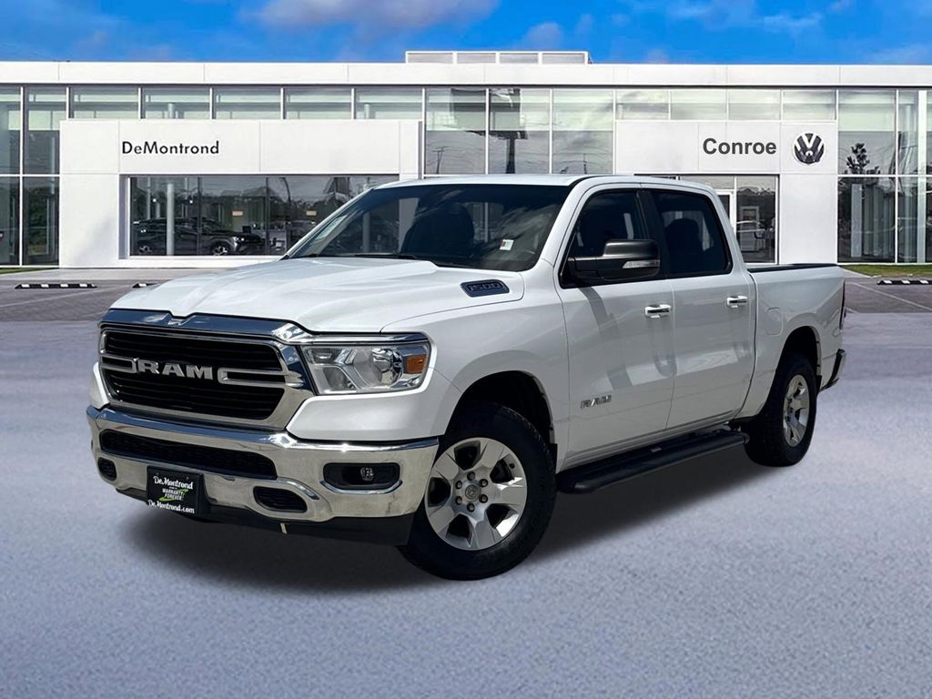 2019 RAM 1500 Big Horn/Lone Star 4x4 Crew Cab 5'7's photo