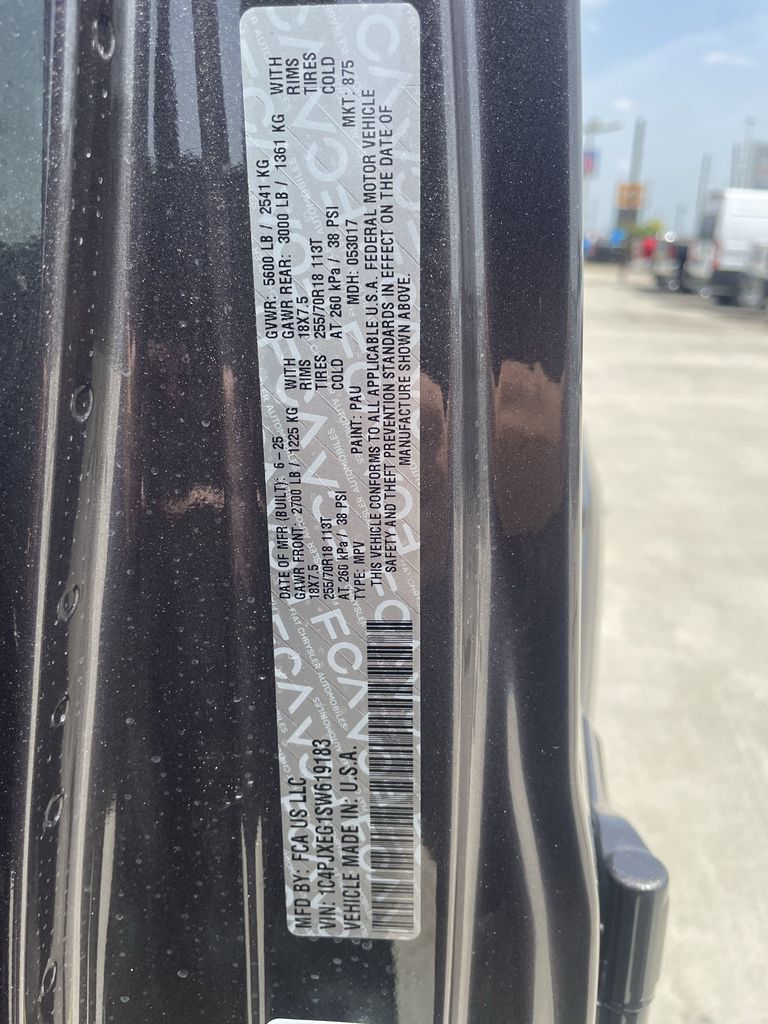 2025 Jeep Wrangler 4-Door Sahara - Photo 25