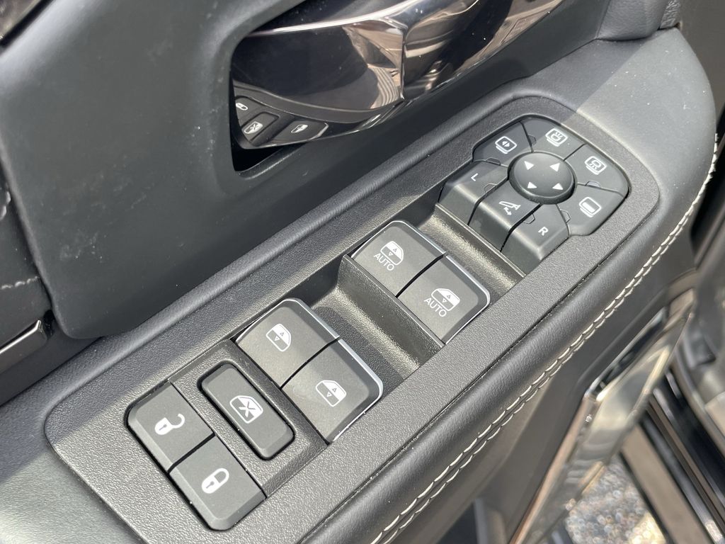 2025 RAM 2500 Limited - Photo 11