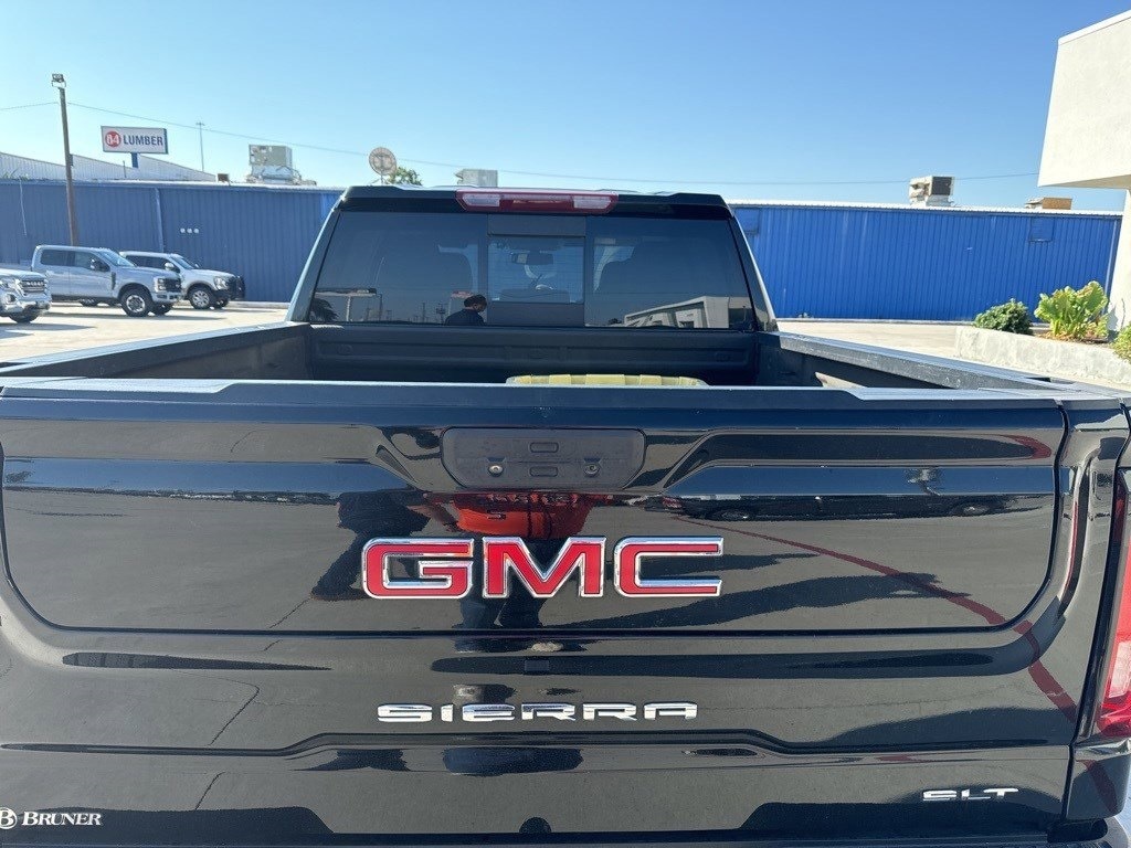 Used 2020 GMC Sierra 1500 SLT with VIN 3GTU9DET8LG280039 for sale in Conroe, TX