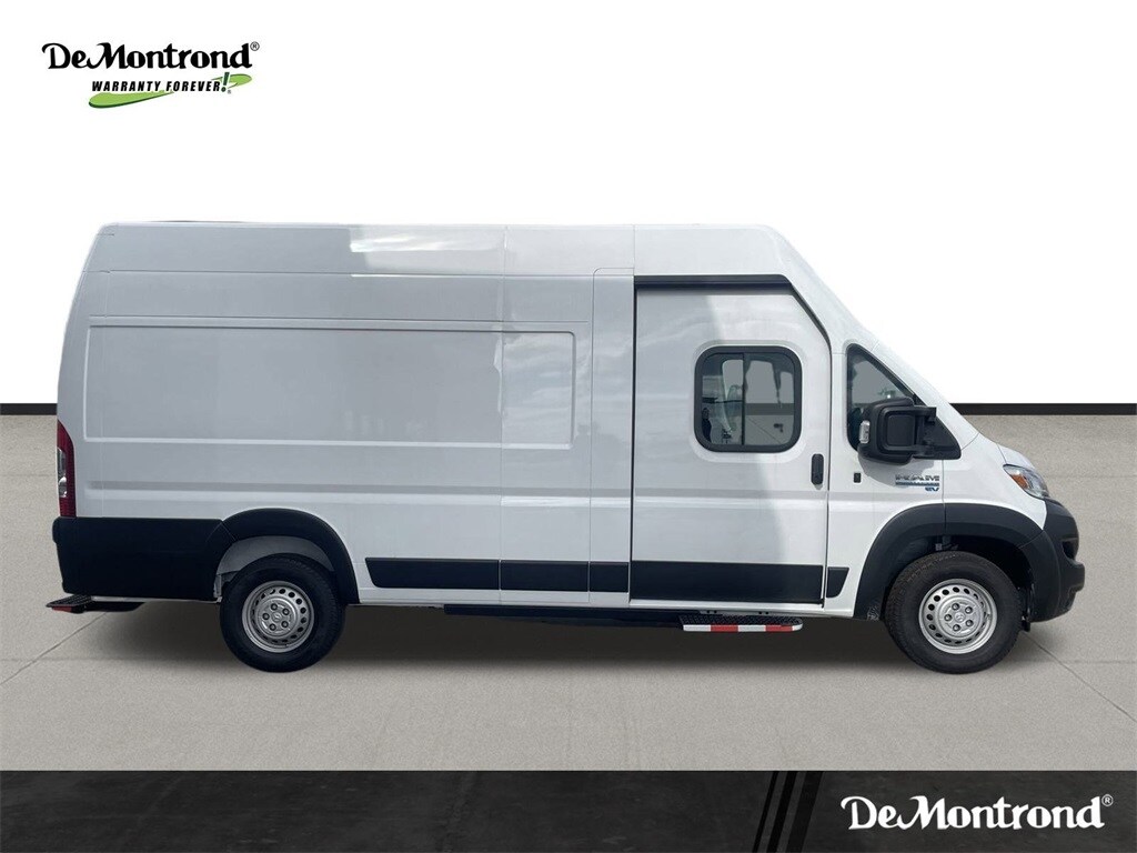 2024 Ram ProMaster 3500 photo 2