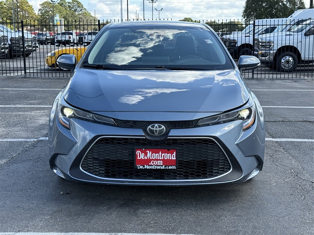 2020 Toyota Corolla XLE photo 2