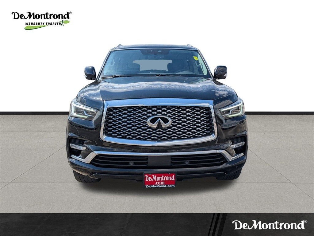 2019 Infiniti QX80 Luxe photo 2