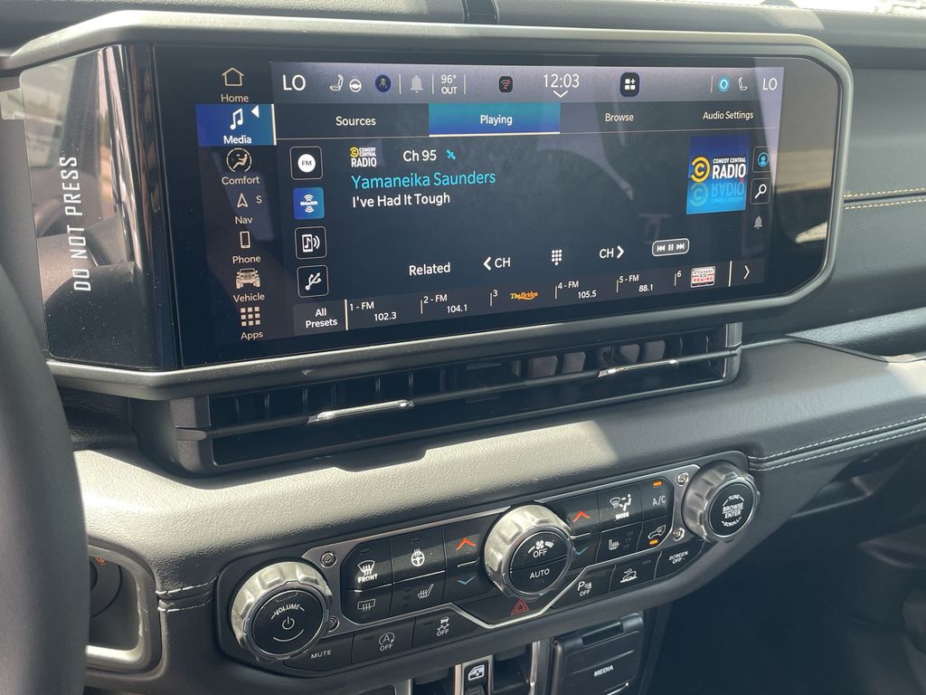 2025 Jeep Wrangler 4-Door Sahara - Photo 21