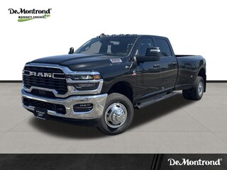 2026 Ram 3500 TRADESMAN CREW CAB 4X4 8' BOX Pickup