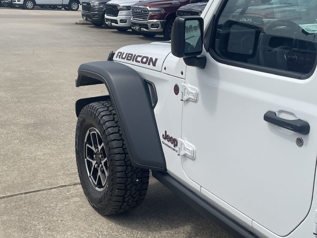 2025 Jeep Gladiator Rubicon - Photo 12