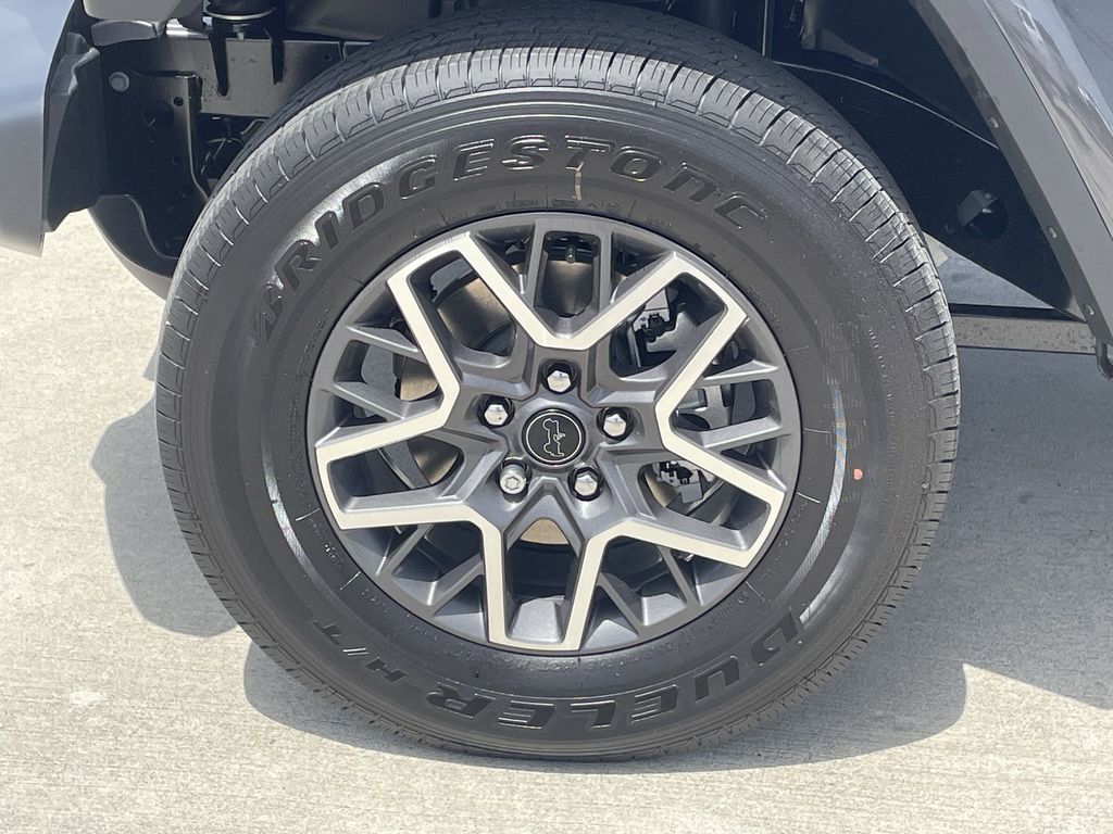 2025 Jeep Wrangler 4-Door Sahara - Photo 28