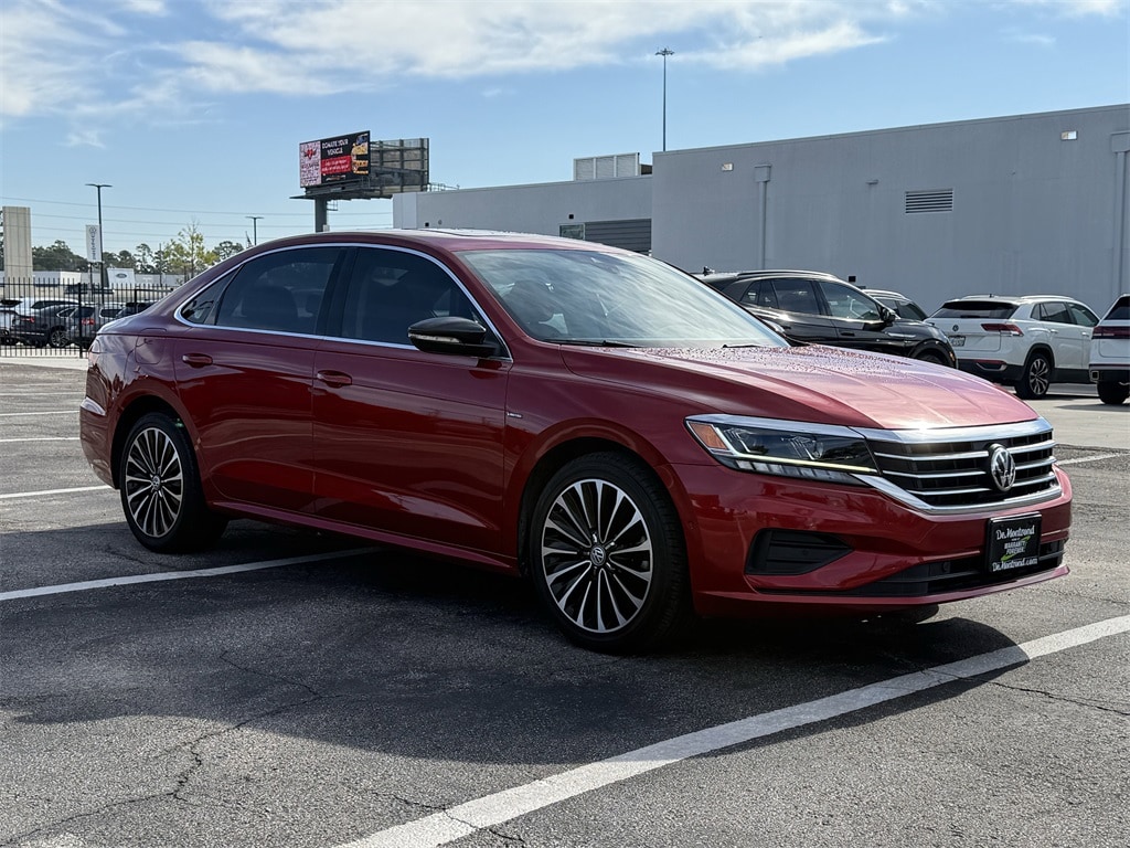 Used 2022 Volkswagen Passat 2.0T Limited Edition Sedan