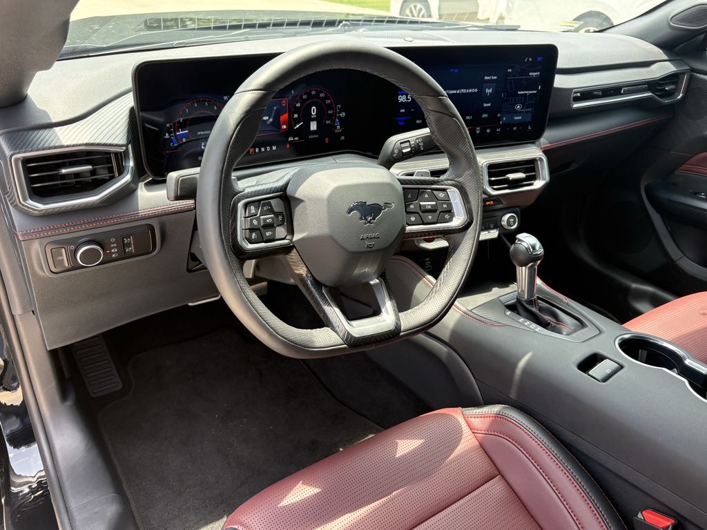 2025 Ford Mustang GT Premium - Photo 14