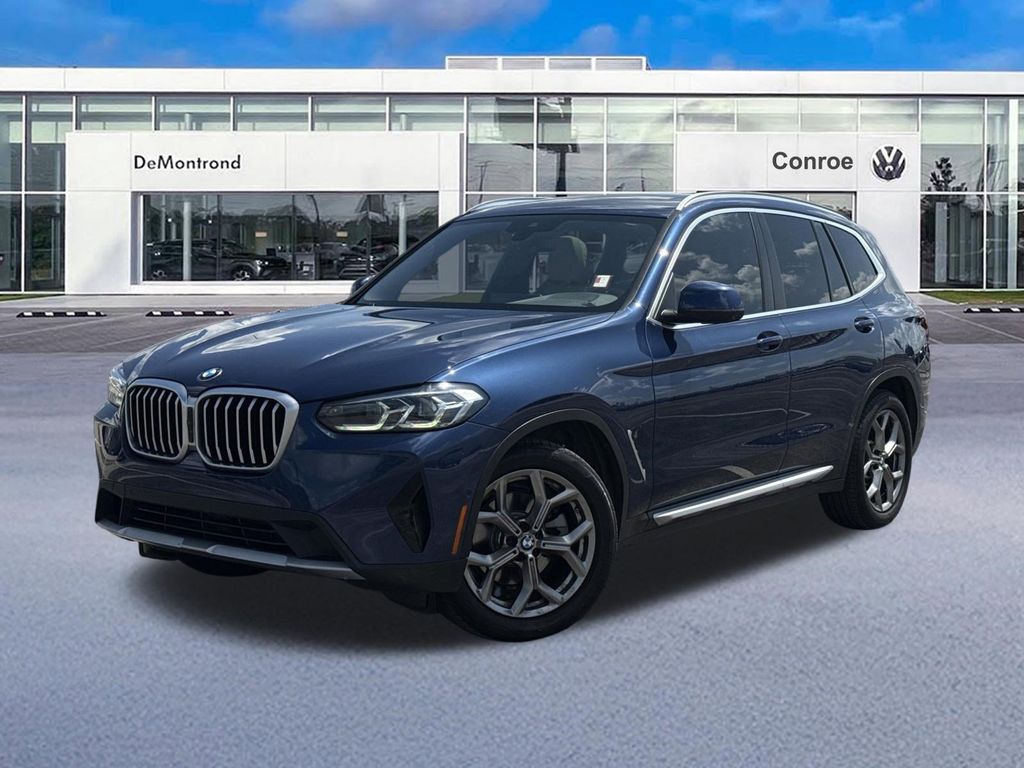 2023 BMW X3 sDrive30i's photo
