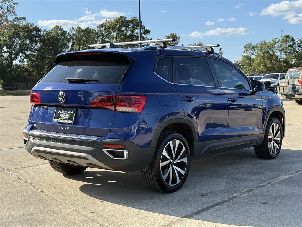 2022 Volkswagen Taos SE photo 3
