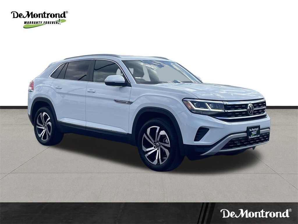 2022 Volkswagen Atlas Cross Sport SEL photo 2