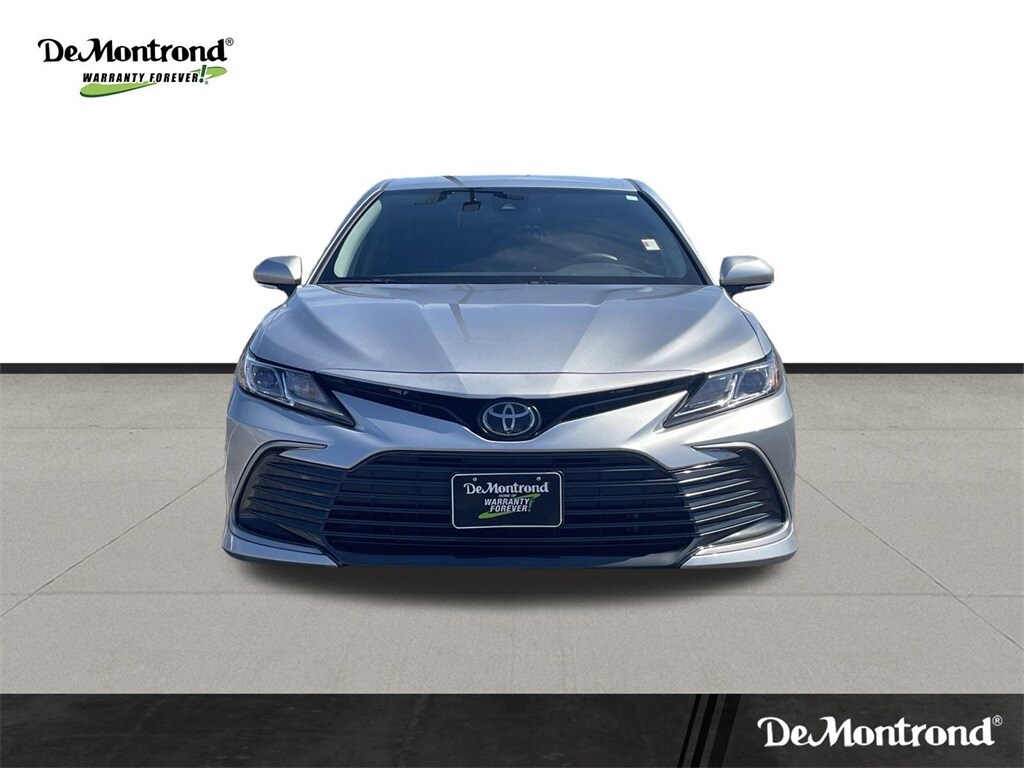 2023 Toyota Camry LE photo 2