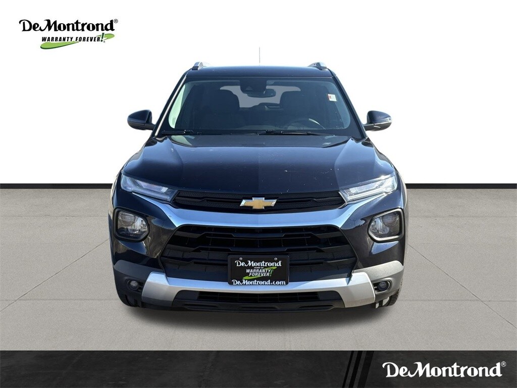 2021 Chevrolet Trailblazer LT photo 2