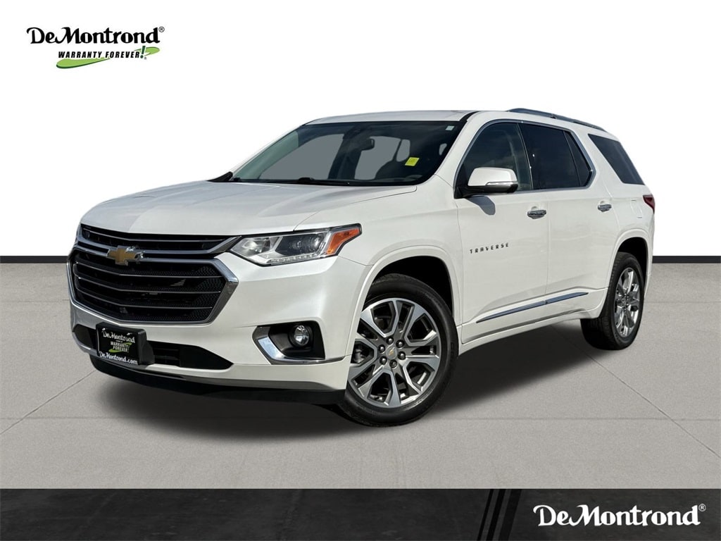 2021 Chevrolet Traverse Premier's photo