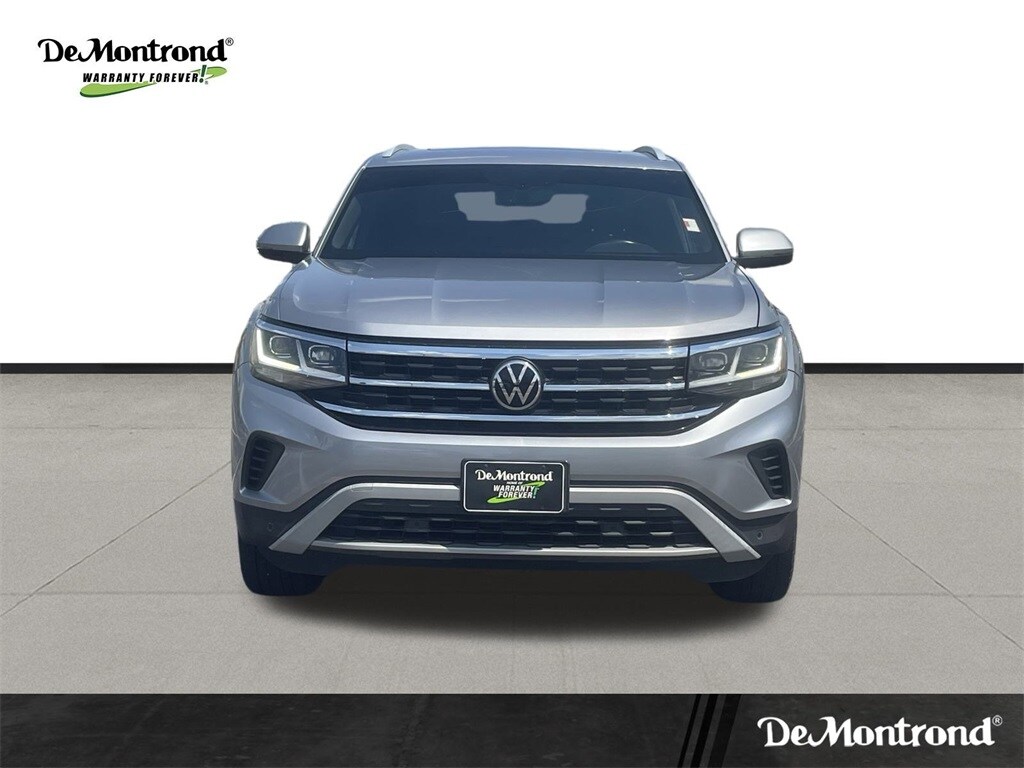 2020 Volkswagen Atlas Cross Sport SE photo 2