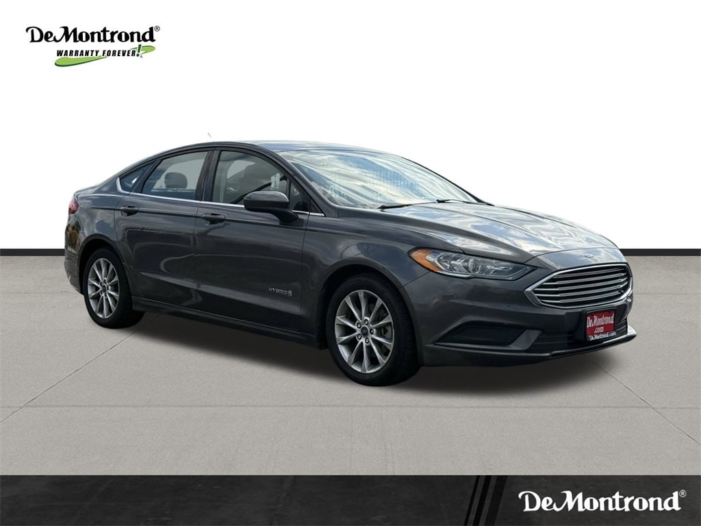 Used 2017 Ford Fusion Hybrid SE Sedan