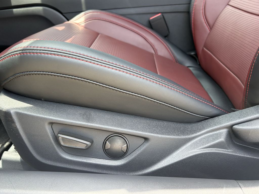 2025 Ford Mustang GT Premium - Photo 13