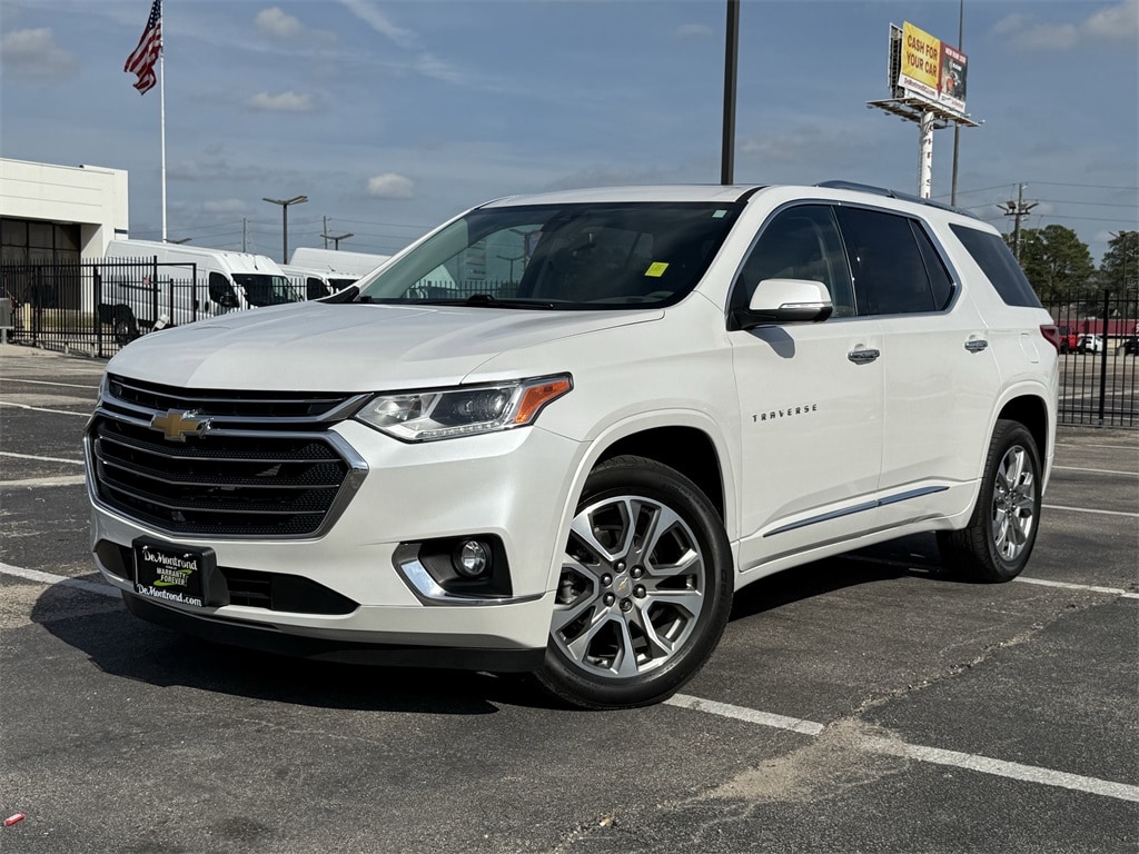 2021 Chevrolet Traverse Premier's photo