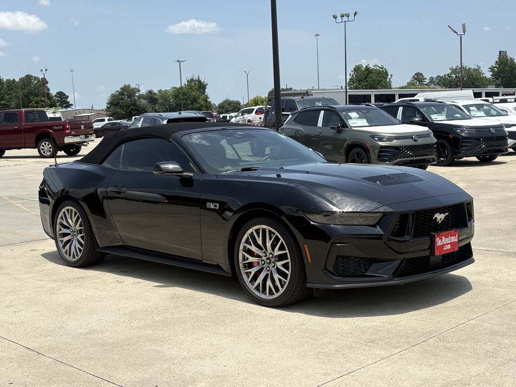 2025 Ford Mustang GT Premium - Photo 3
