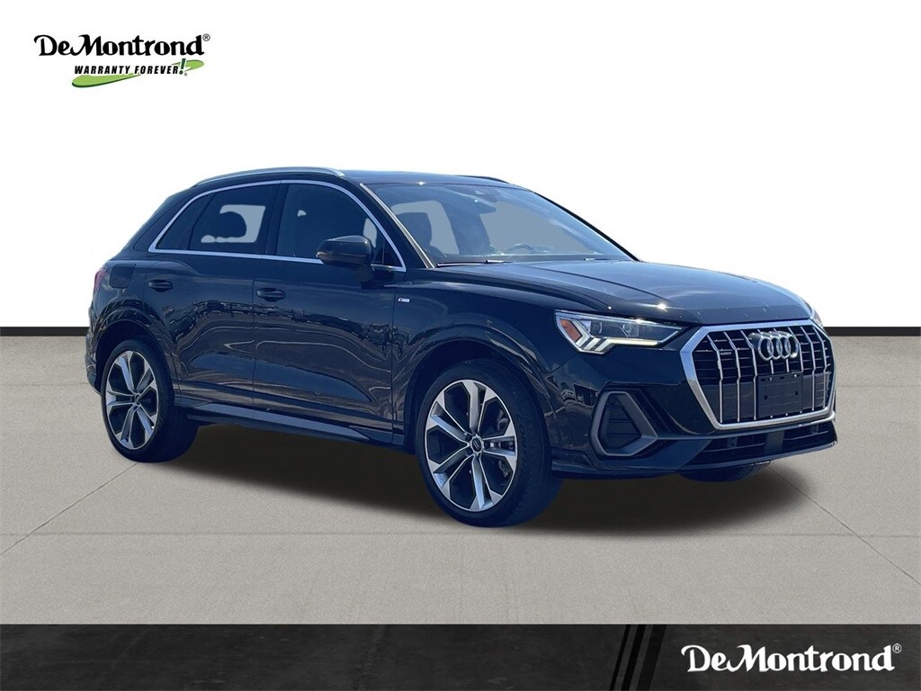 2020 Audi Q3 45 TFSI S line Premium photo 3