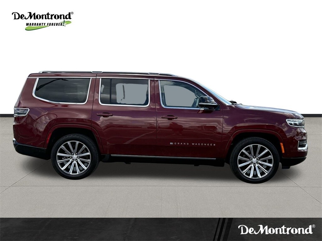 2023 Jeep Grand Wagoneer II photo 4