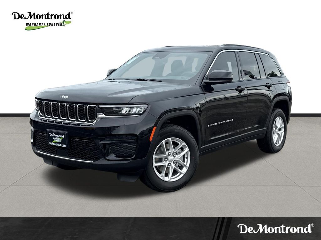 New 2026 Jeep Grand Cherokee LAREDO 4X2