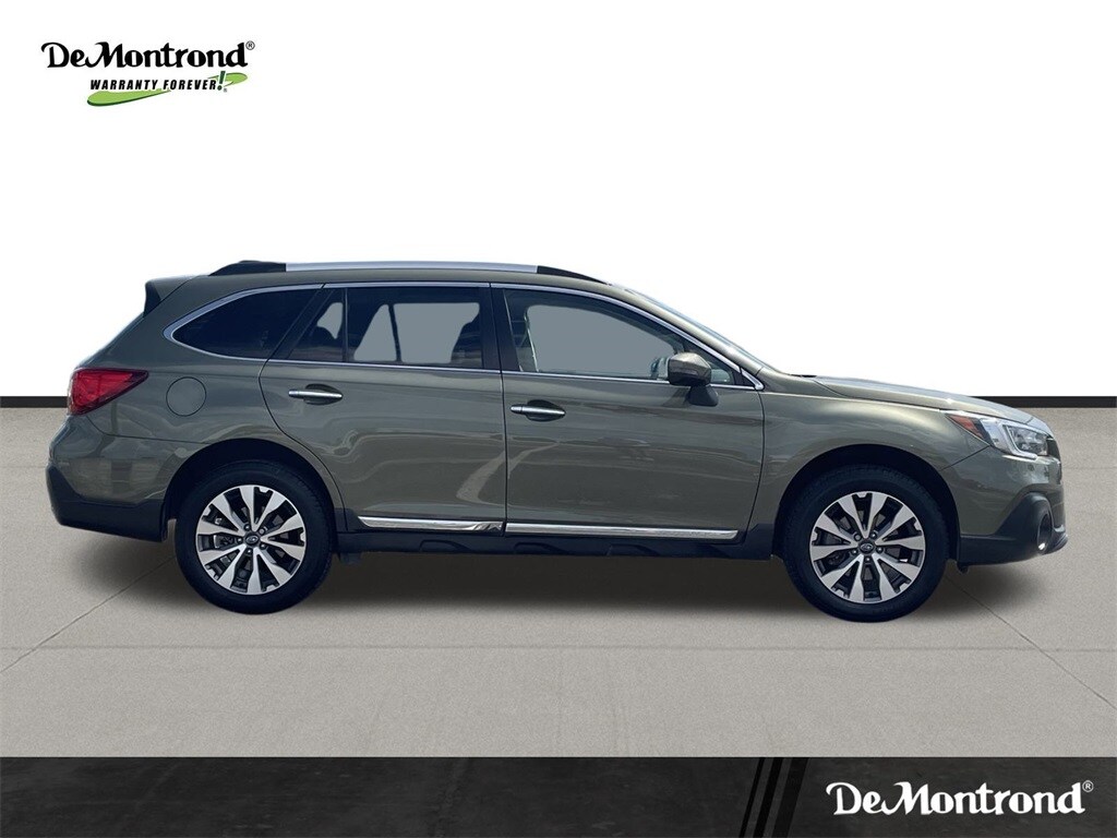 2019 Subaru Outback 2.5i Touring photo 4