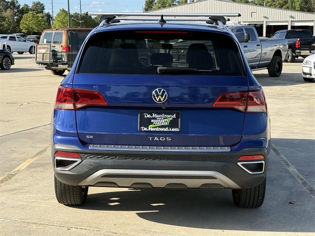 2022 Volkswagen Taos SE photo 4
