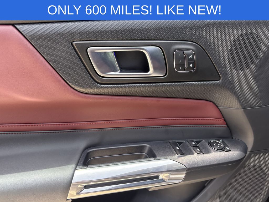 2025 Ford Mustang GT Premium - Photo 11