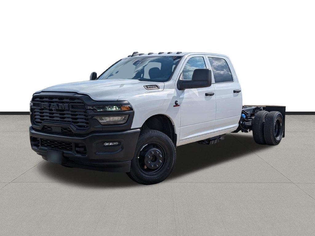 2026 Ram 3500 CREW CAB CHASSIS 4X4 Pickup