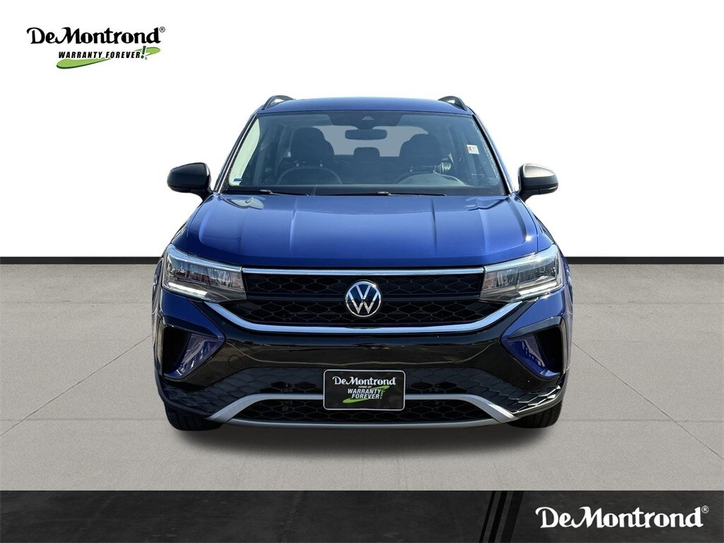 2023 Volkswagen Taos S photo 2
