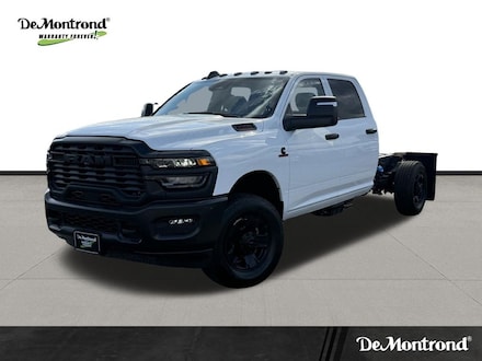 2026 Ram 3500 Chassis Cab TRADESMAN CREW   4X4 60' CA Pickup
