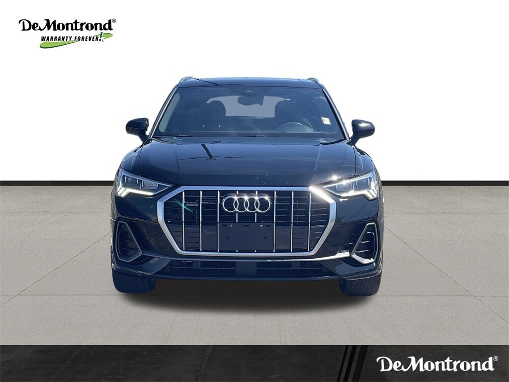 2020 Audi Q3 45 TFSI S line Premium photo 2