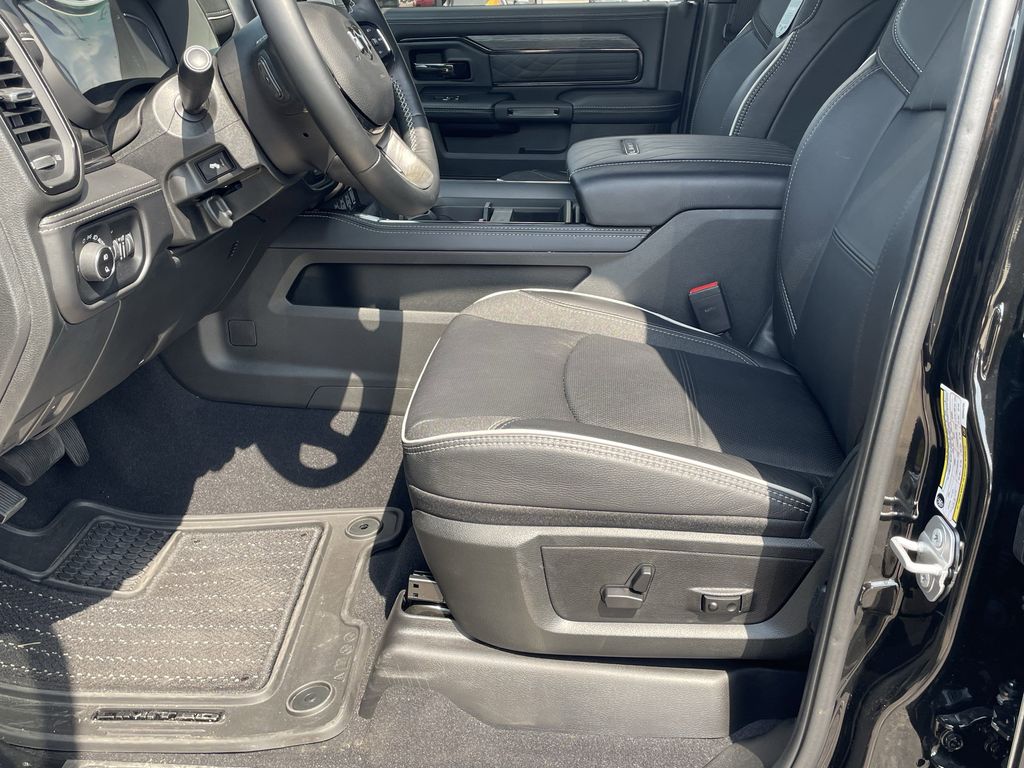 2025 RAM 2500 Limited - Photo 12
