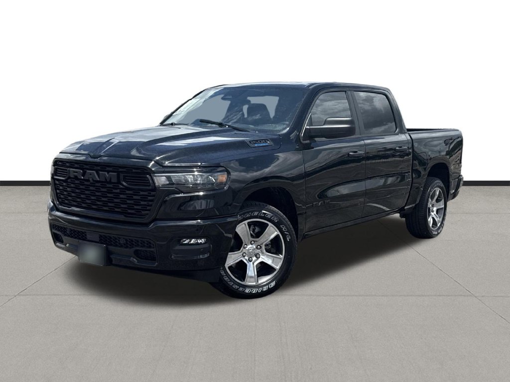 2026 Ram 1500 EXPRESS CREW CAB 4X2 5'7 BOX Pickup