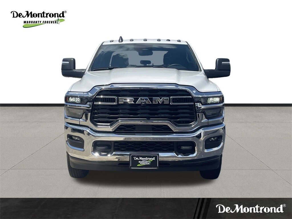 2026 Ram 3500 Tradesman photo 2
