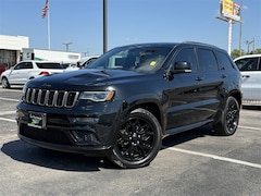 Used 2021 Jeep Grand Cherokee Limited SUV for sale in Conroe, TX