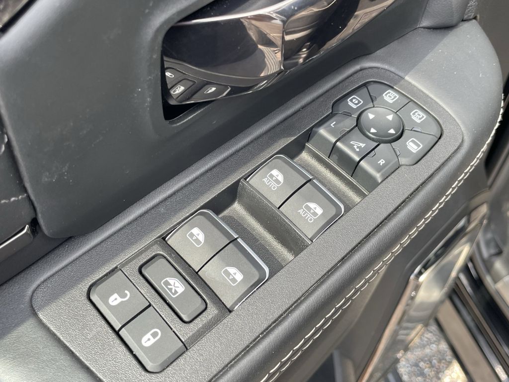 2025 RAM 2500 Limited - Photo 11