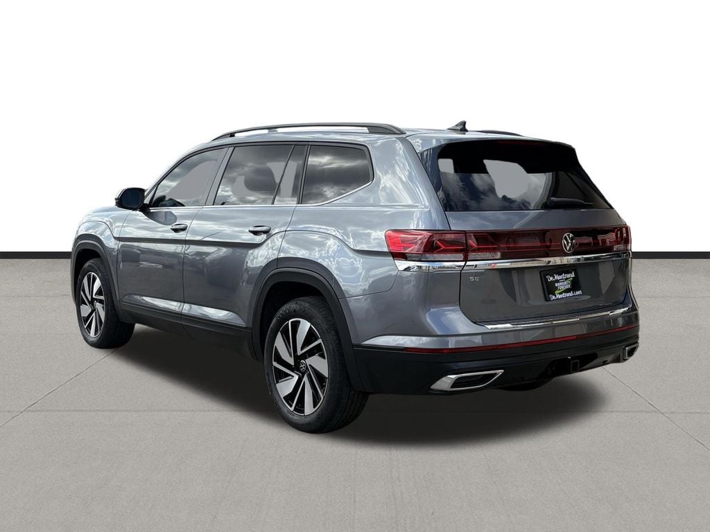 2024 Volkswagen Atlas SE w/Tech - Photo 7