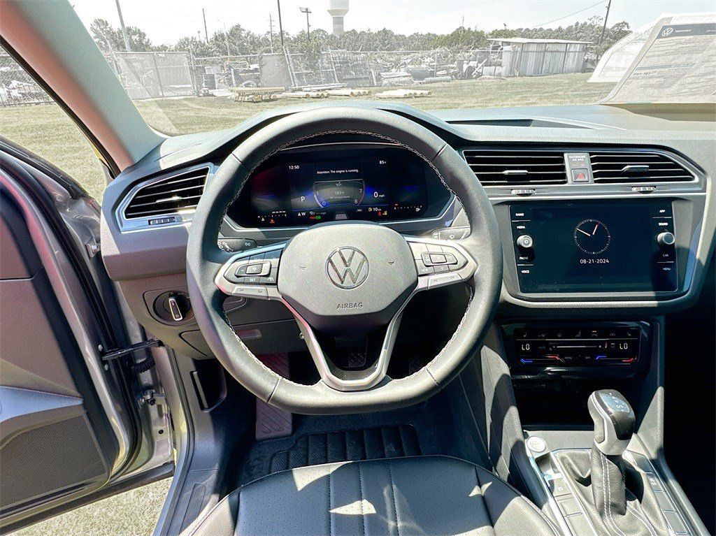 2024 Volkswagen Tiguan SE - Photo 11