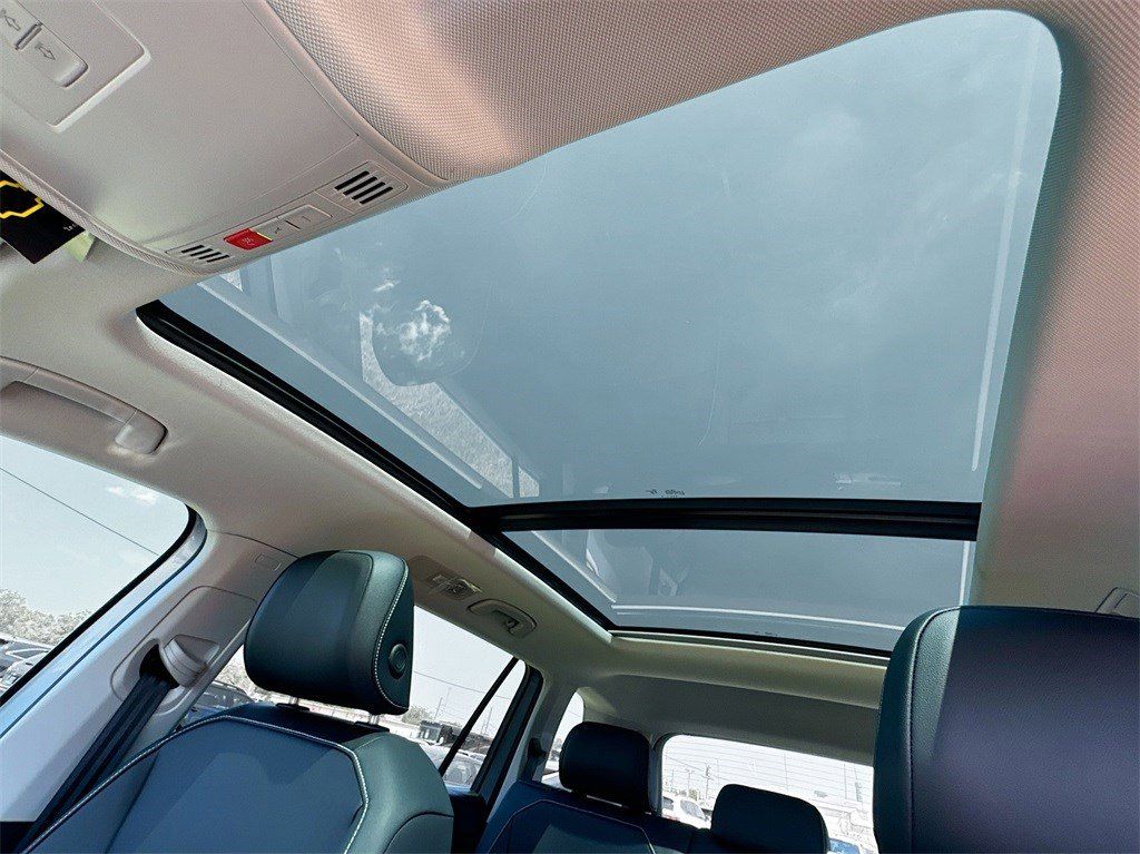2024 Volkswagen Tiguan SE - Photo 23